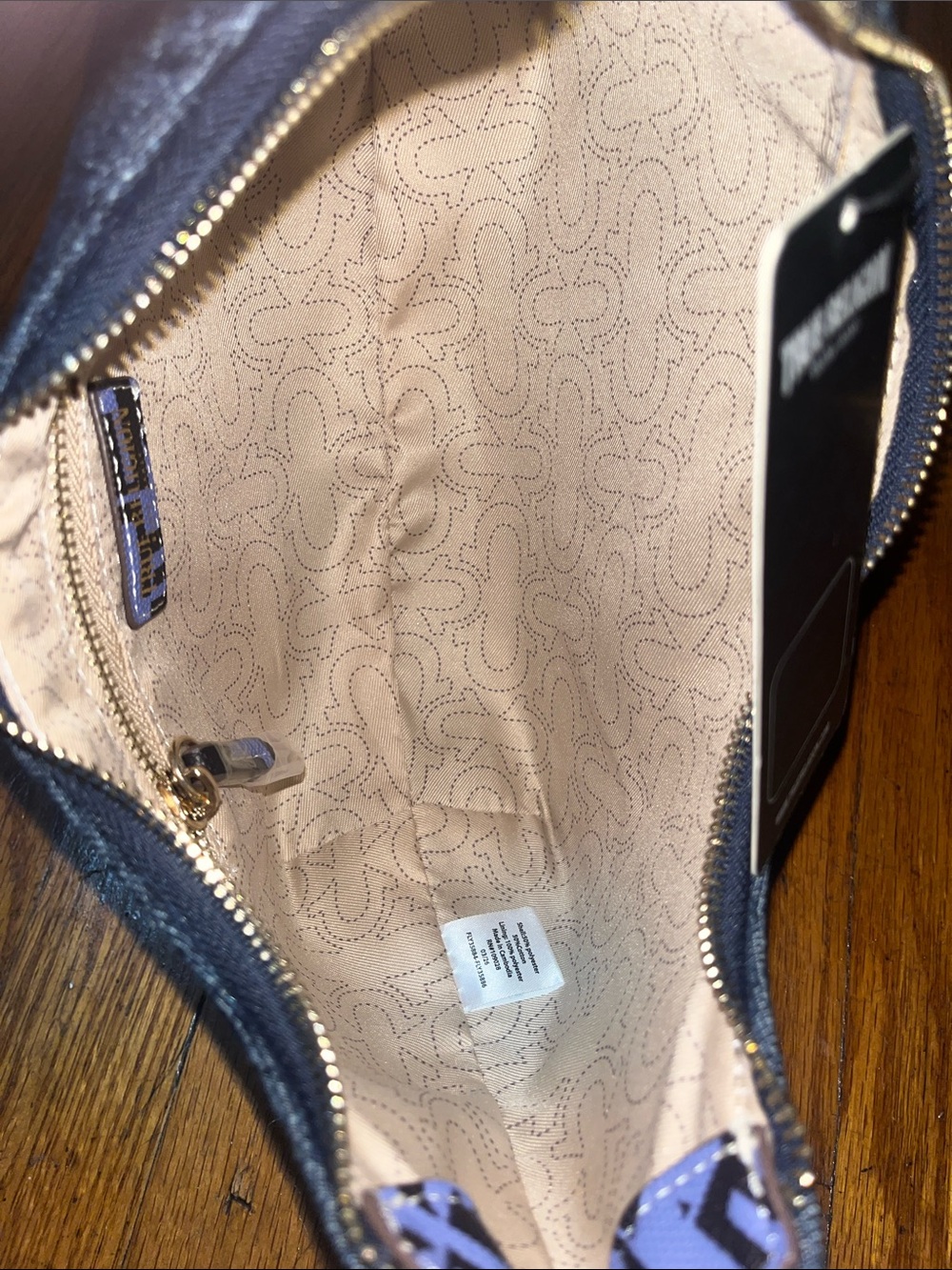 NWT True Religion Denim Shoulder Bag with Red Crest and Two Charms - Picture 11 of 14